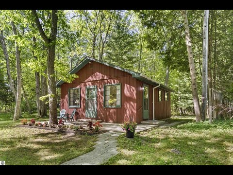 5328 Birch Trail, Honor, MI home video tour