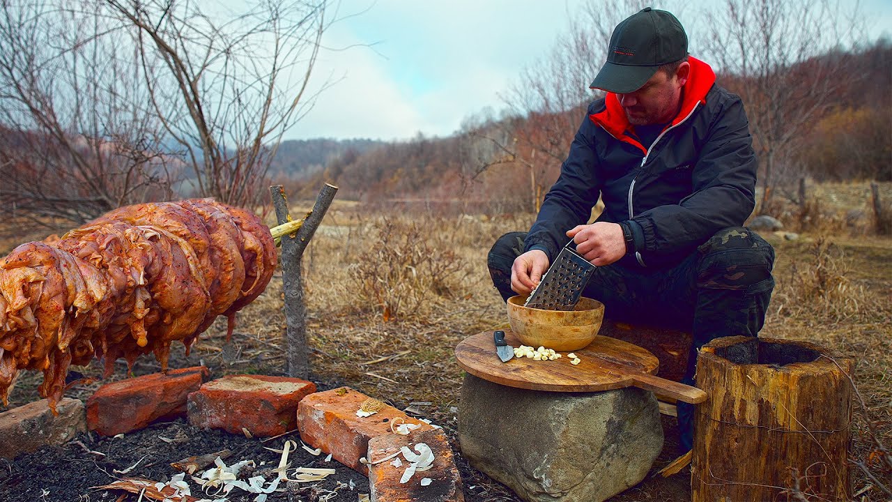 Rețetǎ Delicioasǎ: Shaorma din Piept de Pui  - Gustul autentic!