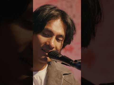 “Timi najik huda” out now on youtube.