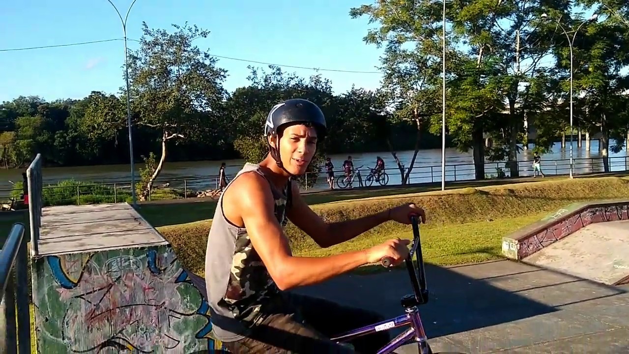 Como mandar tailwhip de bmx