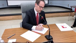 Columbus Board of Education Votes to Approve Teacher Contract
