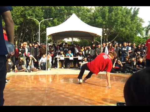 2011桃城盃選秀 - 碧蓮 新評 牛奶