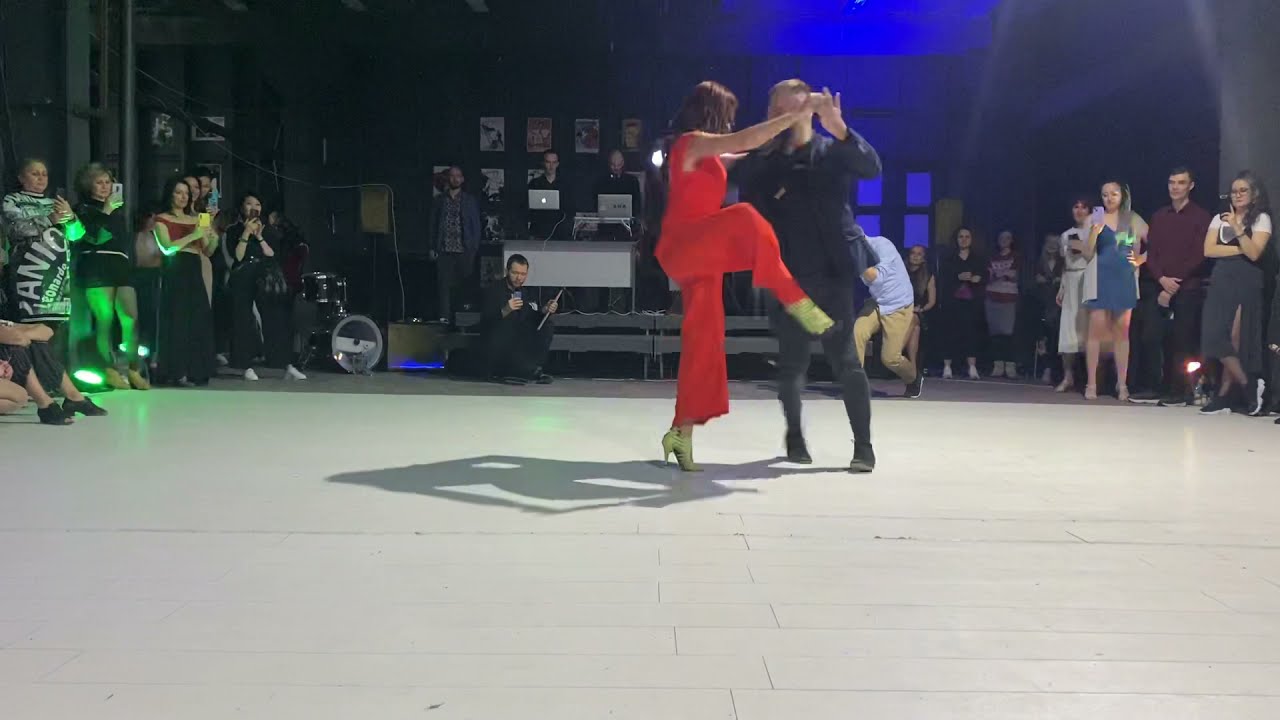 Salsa social dancing @ Valeriya Lebedeva & Andrey Bryukhovskikh @ Hot Winter Salsa Festival 2022