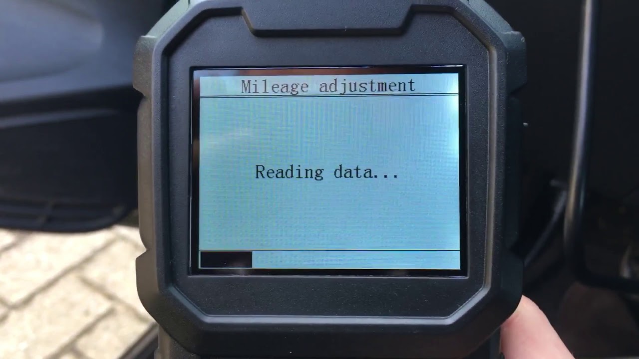 OBDPROG MT401 - Volkswagen Polo 6R 2013 Mileage Correction