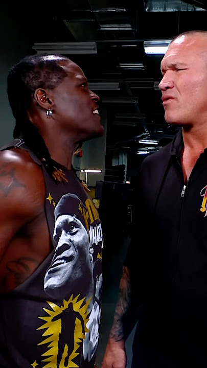 What in the world is R-Truth doing???