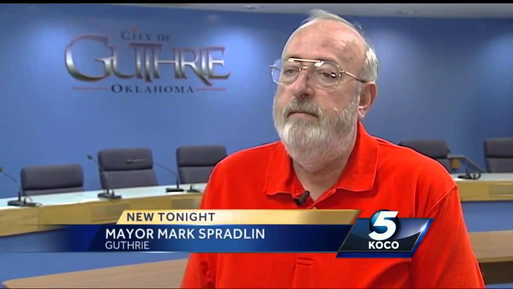 Guthrie bans tobacco and electronic cigarettes