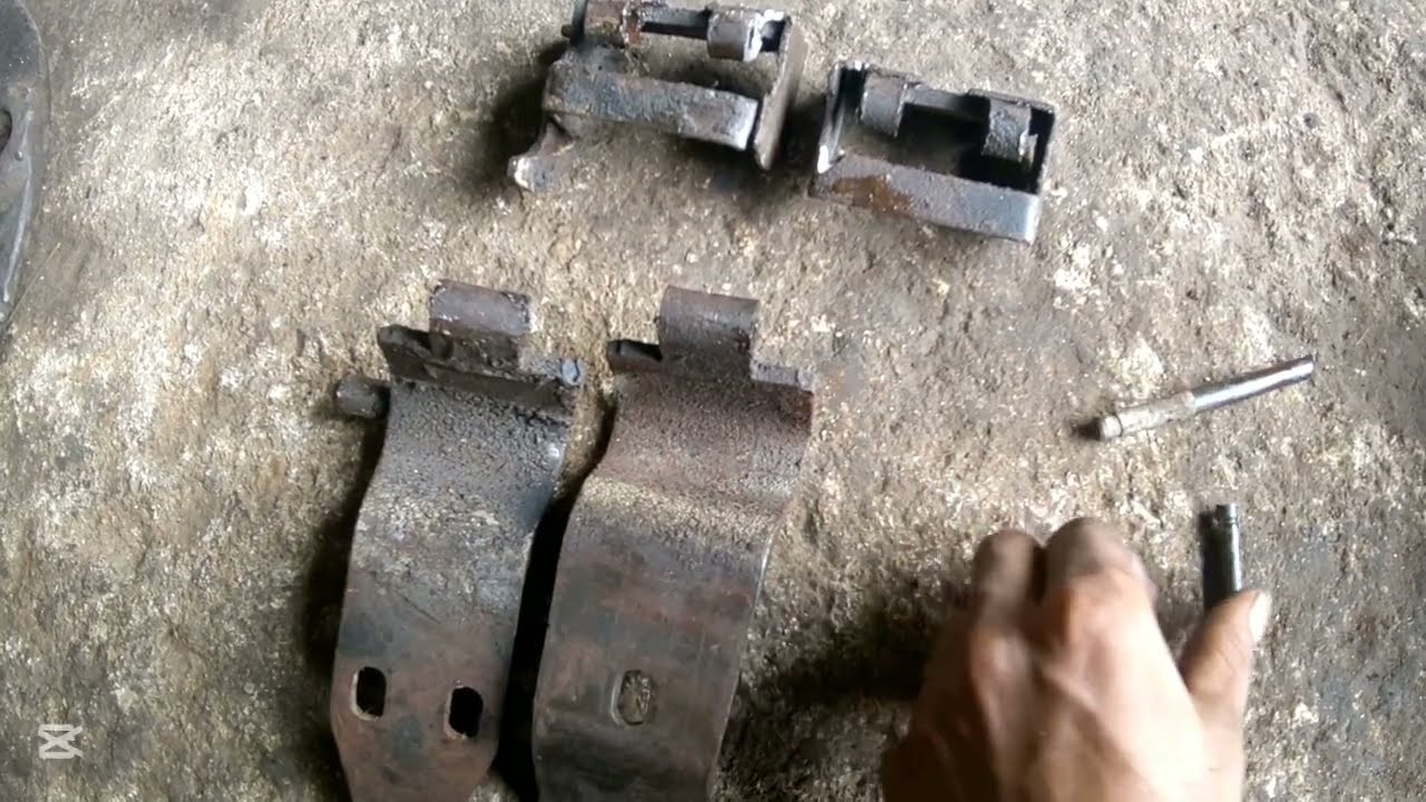 "Suzuki Hi-Roof Door Hinges Repair 🔧 | Easy Fix for Stuck or Loose Door