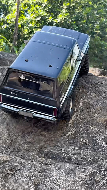 sedikit manjat #rcadventure #axial #jeep #traxxas