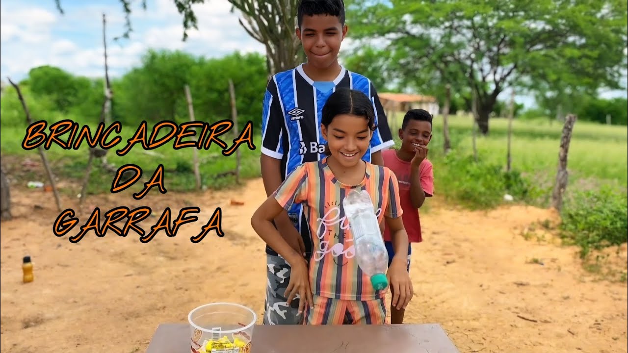 BRINCADEIRA DA GARRAFA KKKK (ISRAEL E A TURMA DO SÍTIO) 