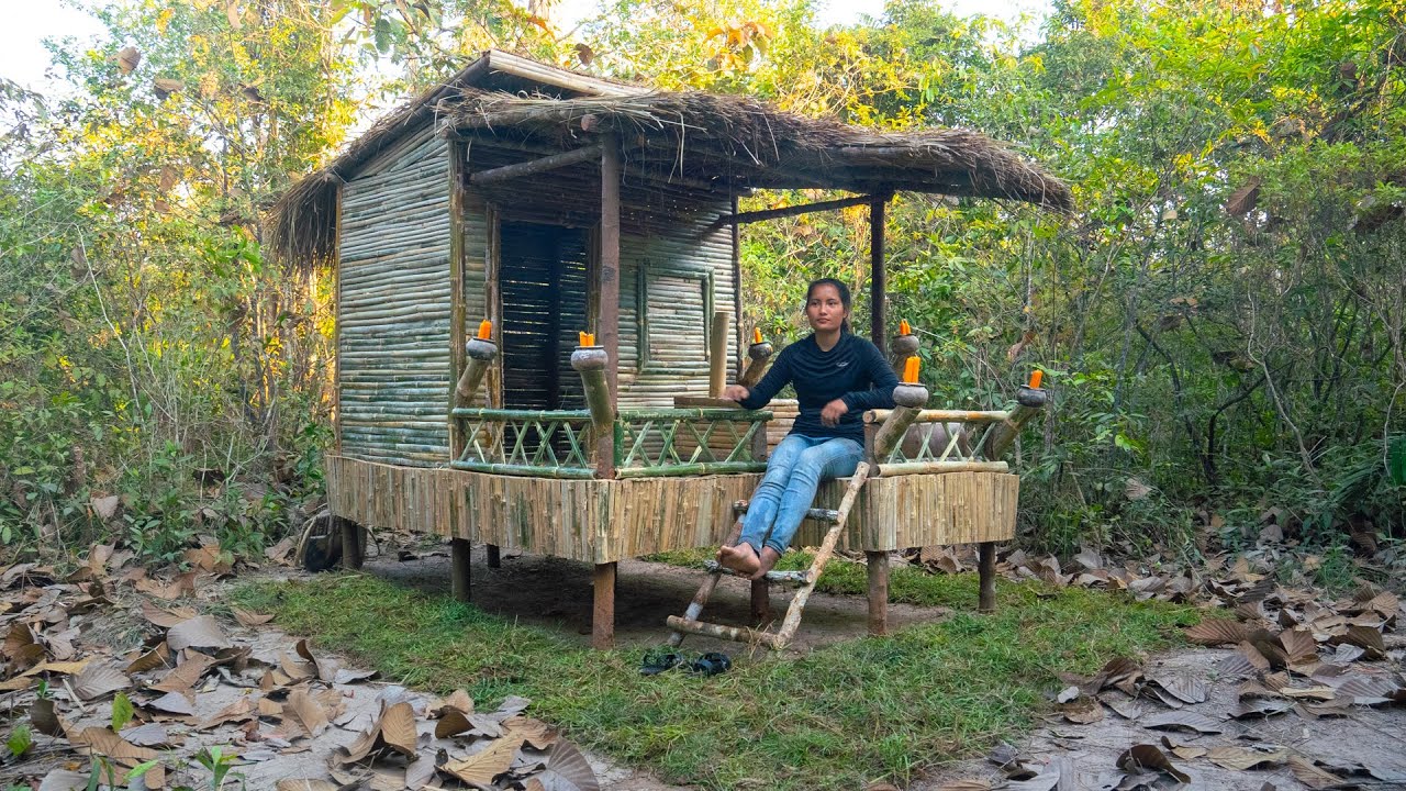 Girl Living Off Grid Built The Most Beautiful Bamboo House in the ...