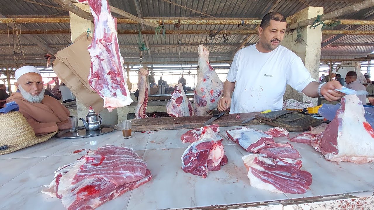 مباشرة من سوق الأربعاء بن سليمان نقدم لكم اتمنة اللحوم الحمراء فرجة ممتعة