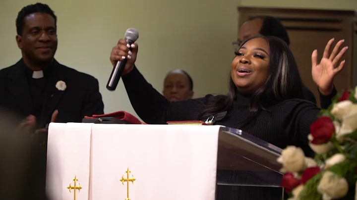 Jekalyn Carr Performs Gospel Classics At Ernest Sm...