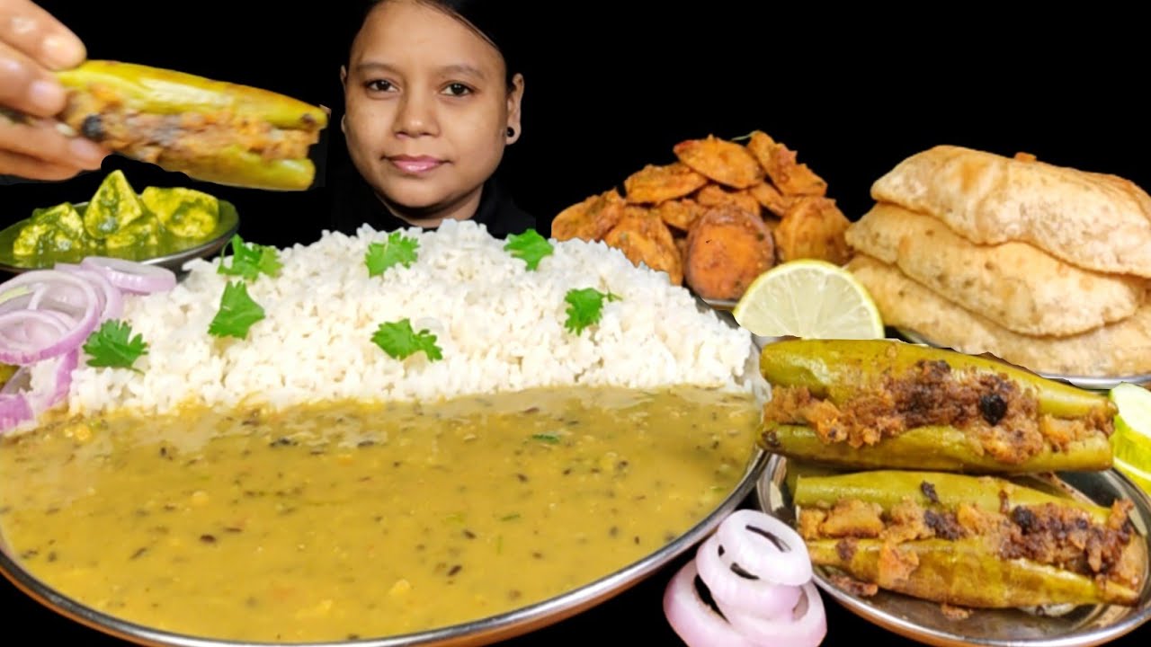 Eating Bharwa Parwal, Mix Dal Chawal, Achari Arbi Masala, Puri, Palak Paneer | Eating Show | Mukbang