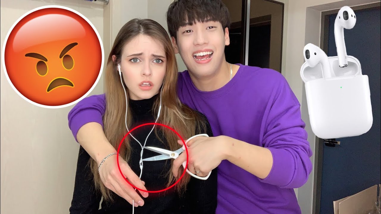 Кореец порезал наушники жене,а потом подарил ей АирПодс( AirPods)