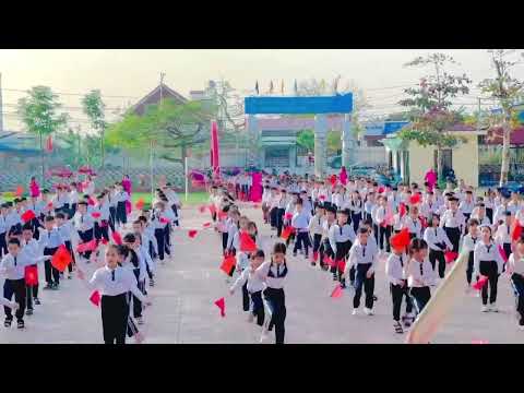 Màn đồng diễn khối 2