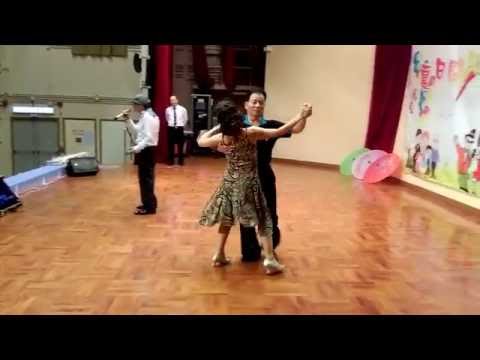 Foxtrot - 歌伴舞  ( Iris )