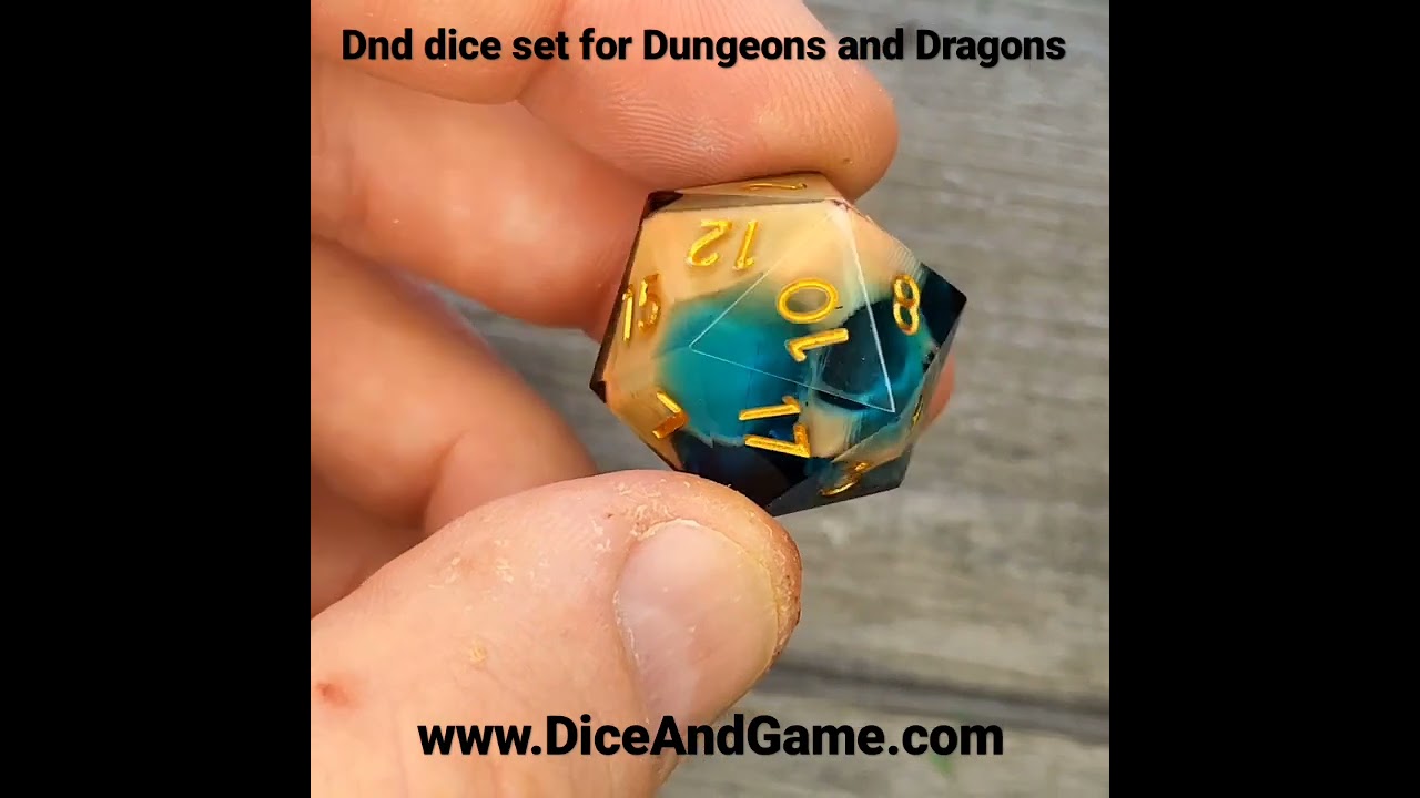 Dice set for Dungeons and Dragons dnd skull dice on www.DiceAndGame.com 