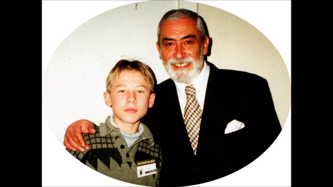 Sasha Cherkas (Саша Черкас), boy soprano, sings Santa Luchia