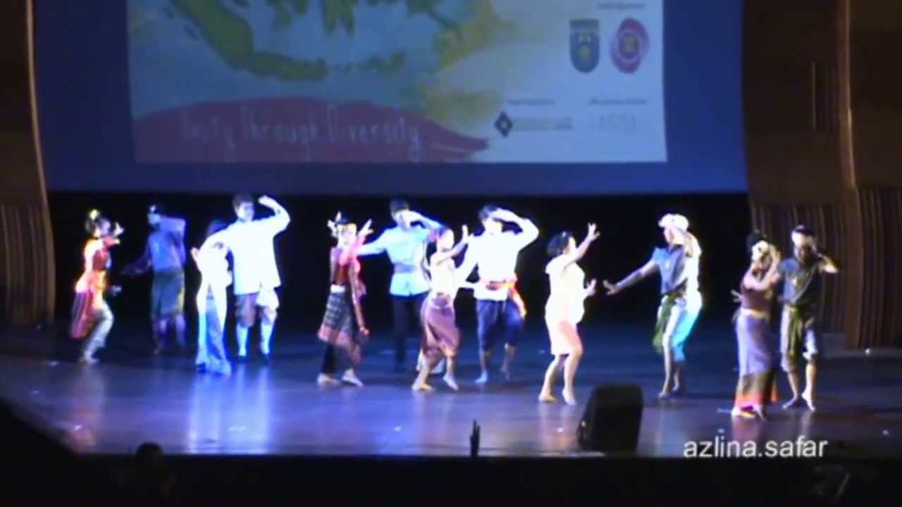 Yadan - Yadan Brunei Traditional Song (ASEAN Youth Cultural Forum 2012)