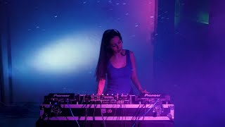 Laura Pilarte DJ Set At The Basement