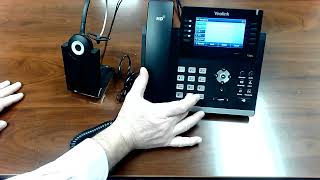 Transferring a Call on a Yealink Phone with a 3CX Phone System
