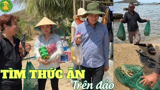 Trên Đảo không có thức ăn Thùy Kim Khiết và SP Khương Dừa phải lang thang tìm thức ăn về nấu cơm.