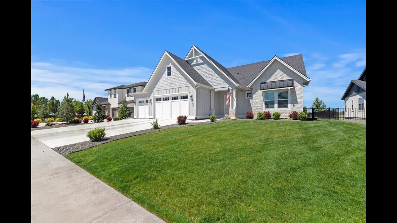 Why Everyone Wants to Live in Star, Idaho | Luxury Home Tour