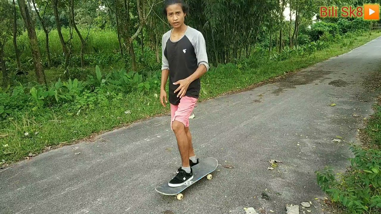 Beginner skateboarding ni barwi ase 😊 || 