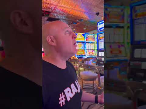 MASSIVE INCREDIBE JACKPOT On NEW Planet Moolah! #slots #casino #vegas