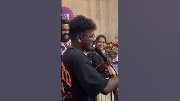 Ajaykrishna singing malare mounama in udit narayan voice 😂🔥#vidhyasagarji #uditnarayan #funnyvideo