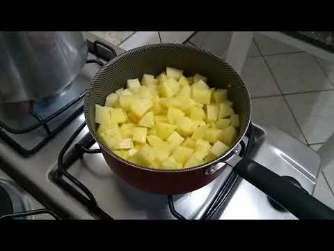 Vídeo: Como Cozinhar Uma Mistura De Batatas