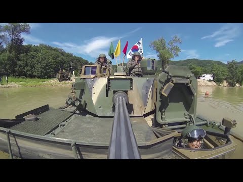 대한민국 최초의 본격 보병전투장갑차 K-21,  220밀리 강철판 관통이 가능한 40밀리 기관포 사격, 수상도하 등 K-21 국산 보병전투장갑차 영상 / 국방부 제공