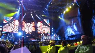 Alive - One Direction en Chile 01/05/2014
