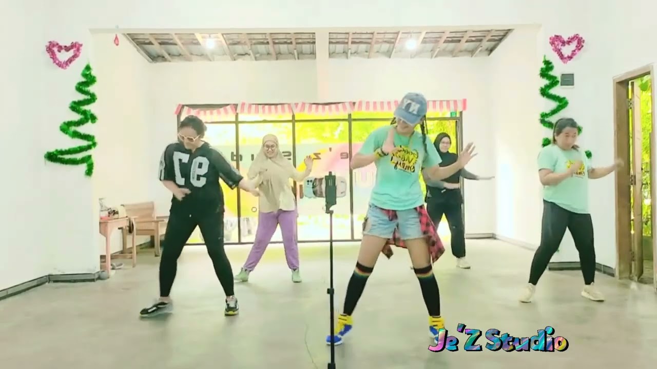 YELLOW TREASURE ZUMBA DANCE | JE CHOREO | JECLASS JEZ STUDIO KUDUS