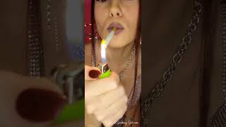 Marlboro Elegance -  I teach you how to treat an elegant smoking lady