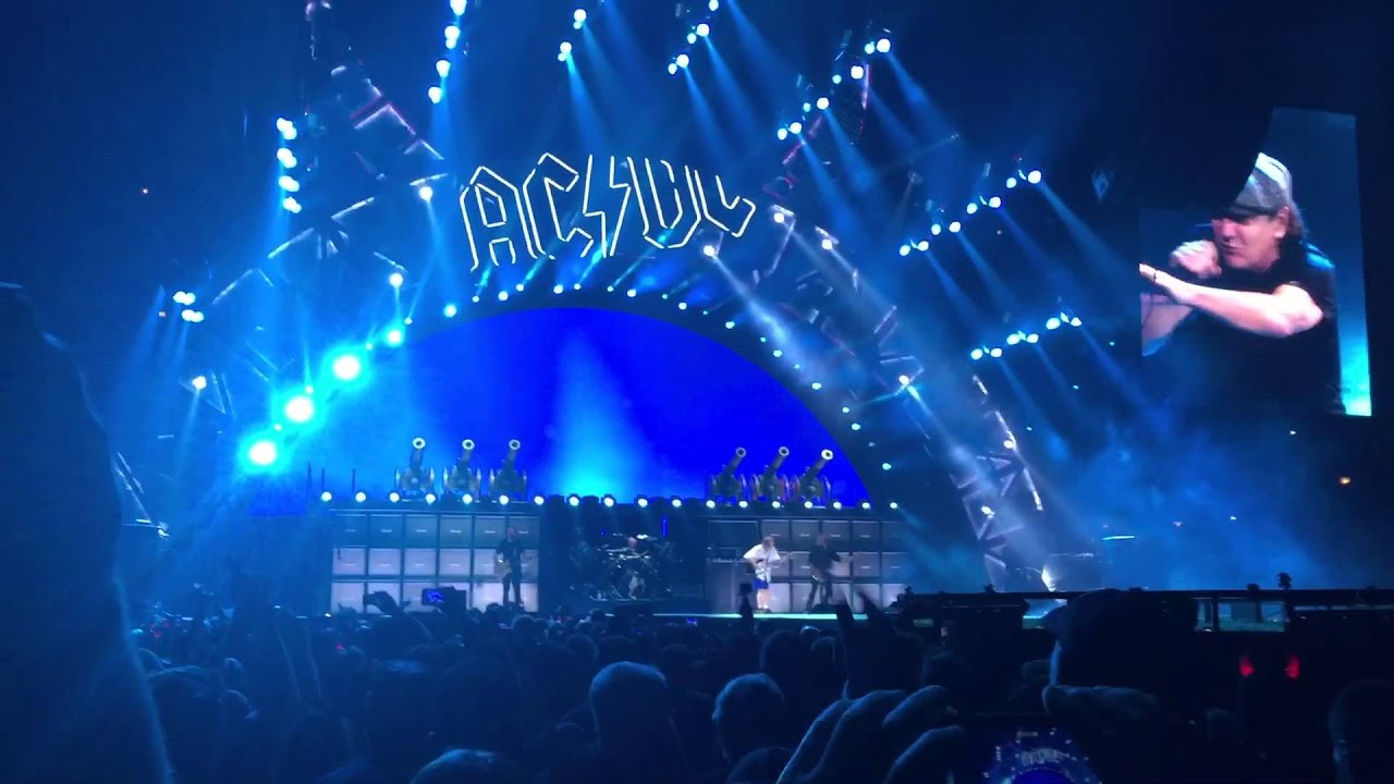 AC/DC Live in Chicago 2/17/2016 