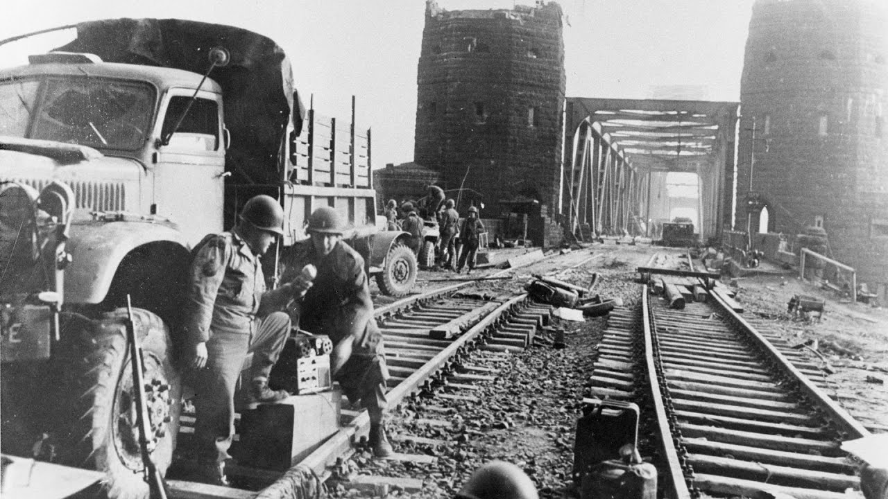 Немецкие инженеры заявили, что на строительство моста потребуется 6 недель, а американские инжене...