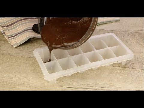 Pour The Chocolate Into An Ice Tray Here s How To Prepare A Super pour-the-chocolate-into-an-ice-tray-here-s-how-to-prepare-a-super