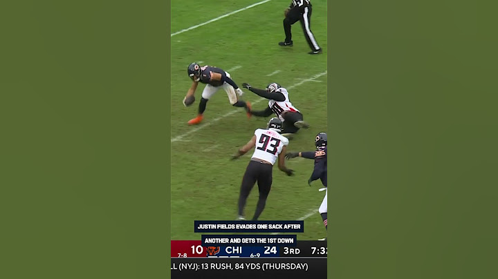Best QB runs: Justin Fields evades one sack after another and gets the 1st down