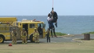 Crews rescue stranded hikers off Koko Head (unedited)