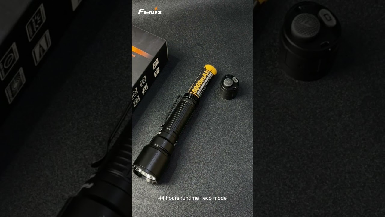 Fenix WF26R Senter LED High Perfomance Cradle Charging Duty Flashlight