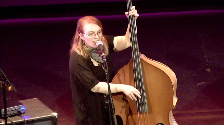 Molly Tuttle Band featuring Hasee Ciaccio "Eyes Li...