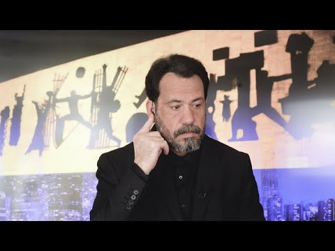 انور الحمداني حوار خاص مع خريجي كليات واقسام هندسة النفط المعتصمين امام مقر وزارة النفط في بغداد