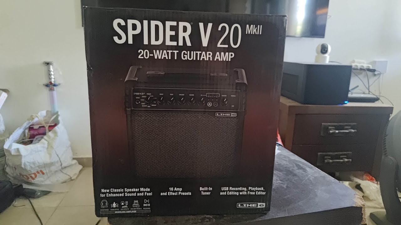 Line 6 Spider V 20 MkII 20W Guitar Amplifier Unboxing