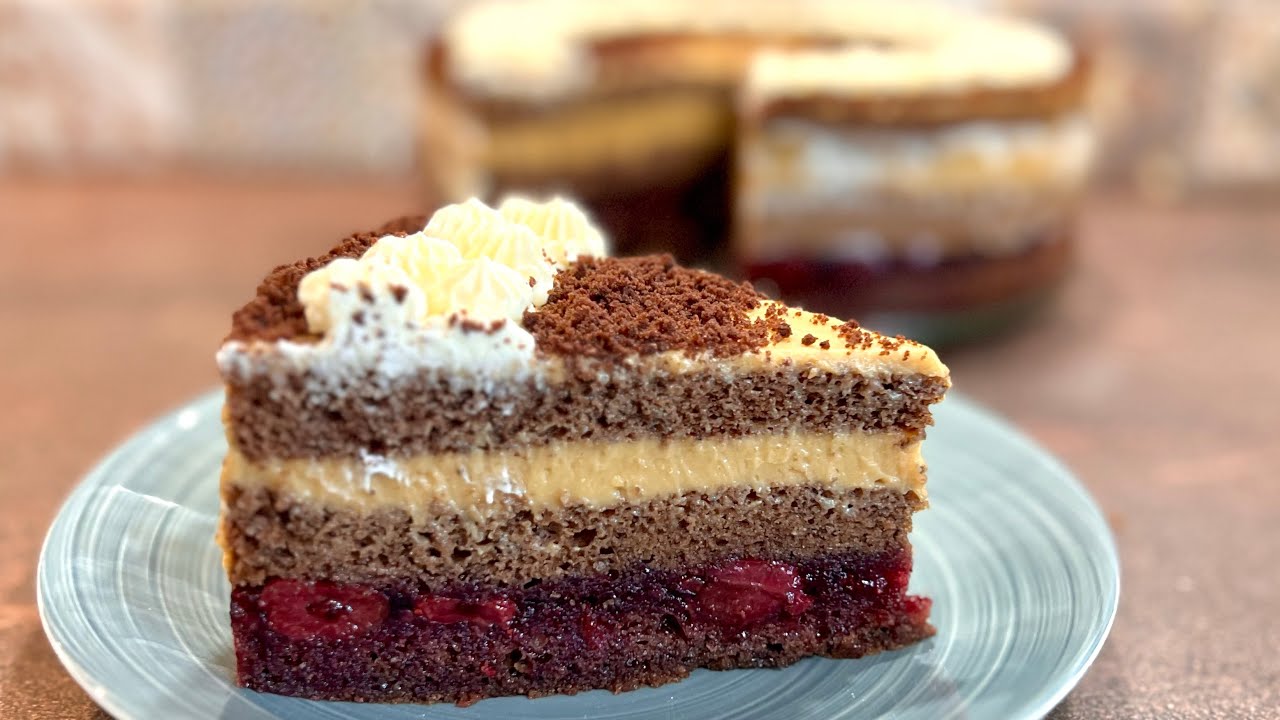 Шоколадова торта с плодова плънка/ Шоколадный торт с ягодной начинкой / Chocolate cake-berry filling