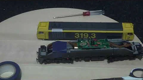 DCC Fitting Guide | Fitting The Lenz 8 Pin Decoder Into A Roco DCC Ready Model Train | Tutorial | HD