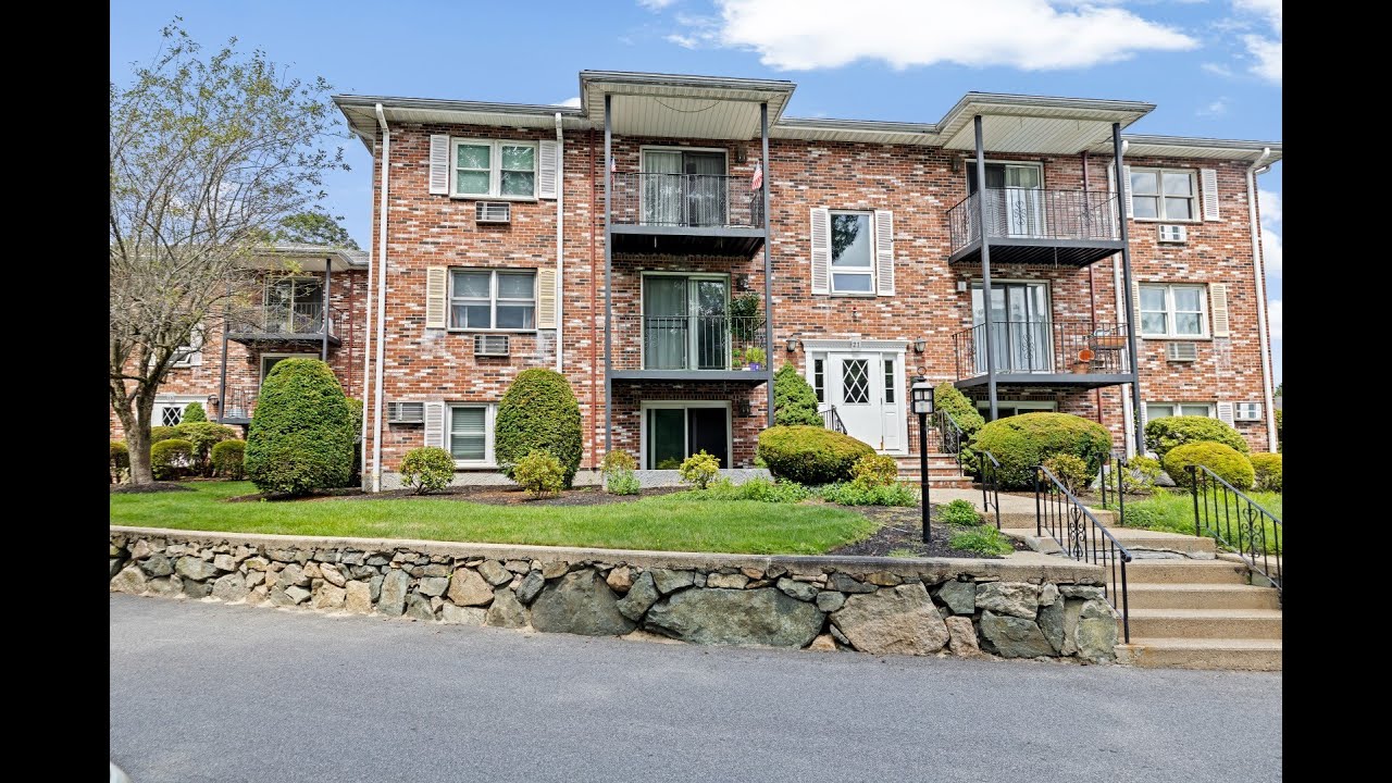 21 Pine St. Unit E Canton, MA | ColdwellBankerHomes.com