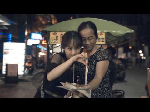 Du lịch Phuket và Koh Phi Phi tự túc Vlog #03: Thợ bánh Thái Lan biểu diễn làm món bánh chuối