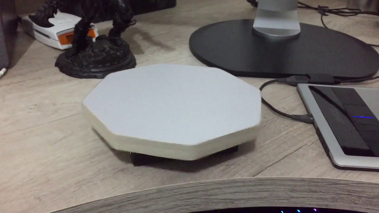 Iniciante em esculturas Base giratória para esculturas (feita com HD