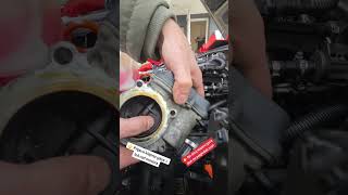 Čistim klapnu gasa – mirniji ler i bolji gas! #auto #servis #mehanika#viral#automobile 